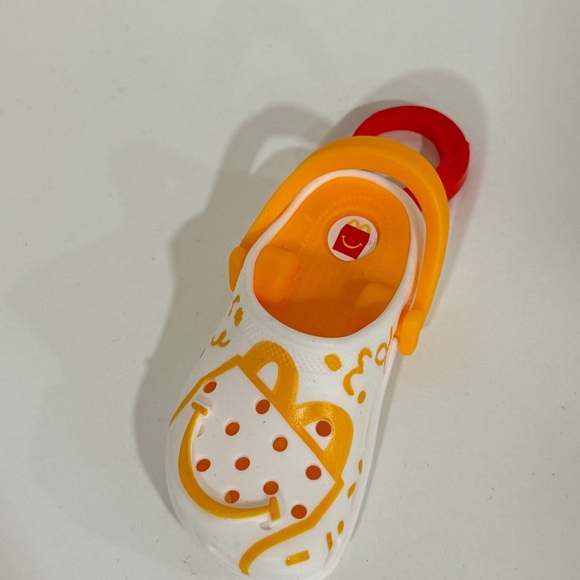 McDONALD'S X CROCS keychain HAPPY MEAL Miniature #7 #1 Character toy - Picture 7 of 9